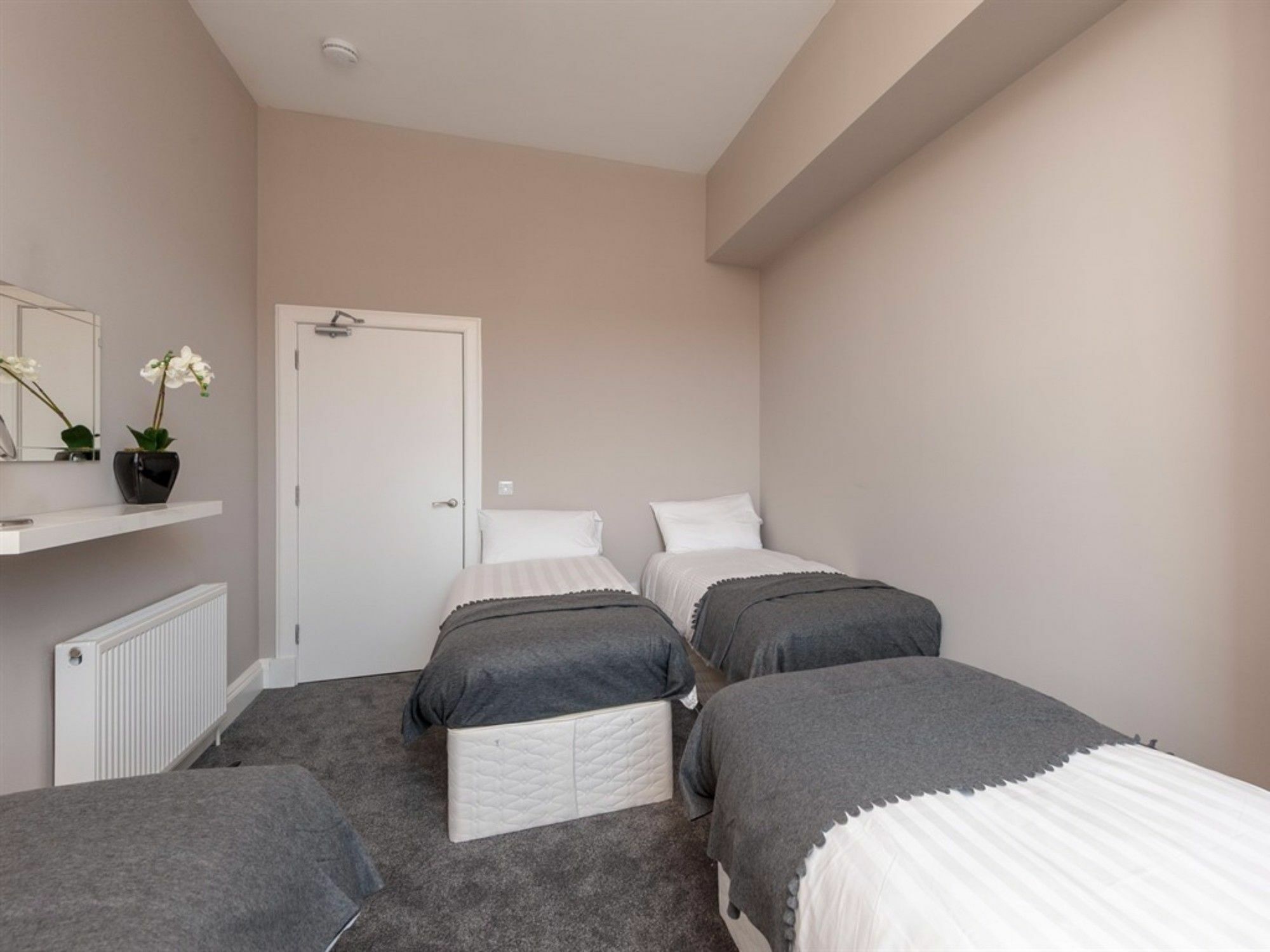 Cornerstone Apartments Edimburgo Esterno foto
